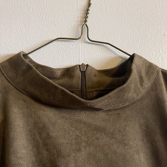 Wild Blue Sadie Robertson Sleeveless Top - Picture 5 of 8